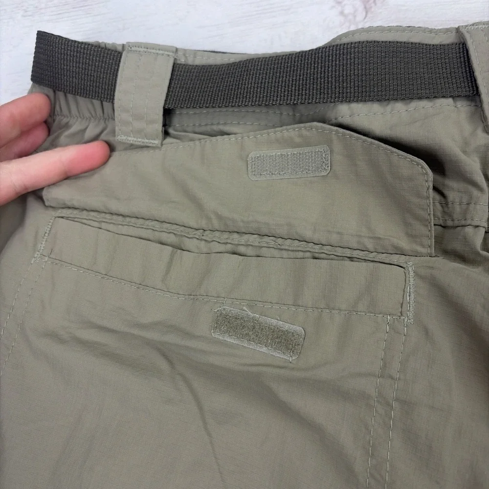 Columbia Men's 38w 10i Cargo Shorts Tan Omni-Shade Nylon Belted Outdoor Hiking